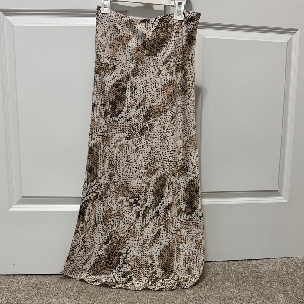 cupcakes & cashmere Animal Print Maxi Skirt